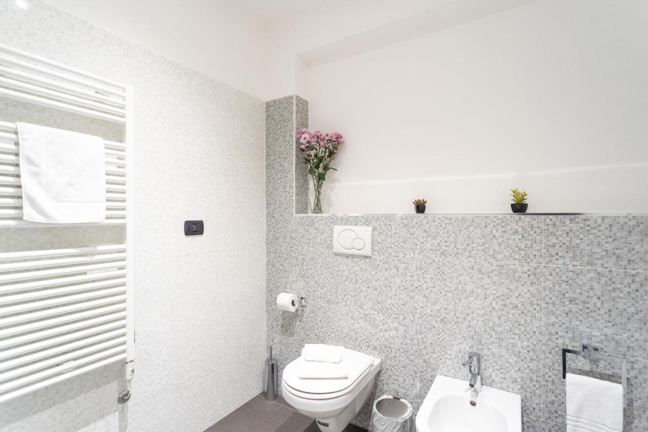 White Flat In Como City Center By Rent All Όπως Εξωτερικό φωτογραφία