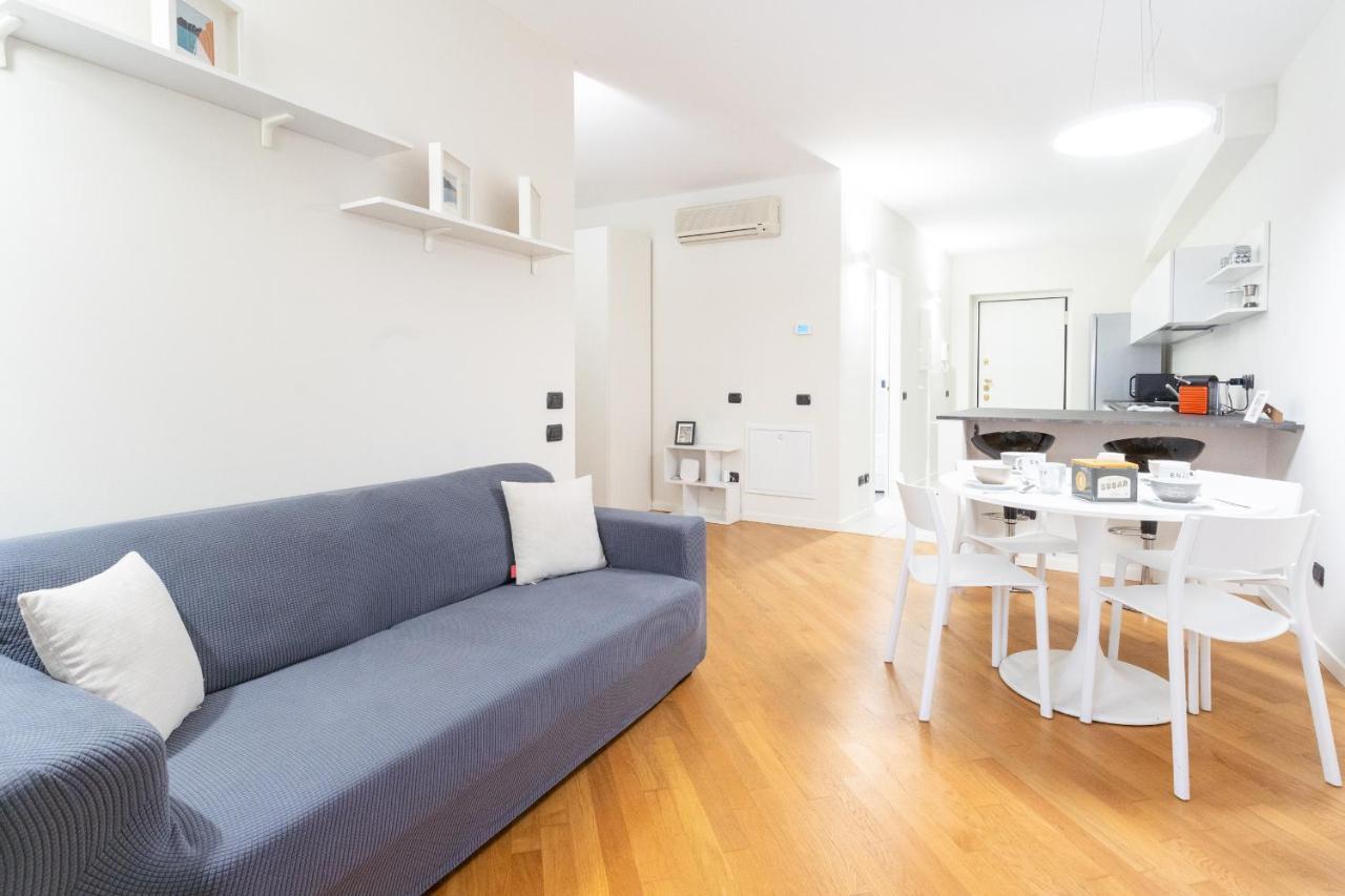 White Flat In Como City Center By Rent All Όπως Εξωτερικό φωτογραφία
