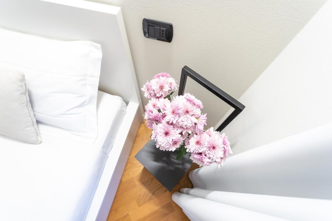 White Flat In Como City Center By Rent All Όπως Εξωτερικό φωτογραφία